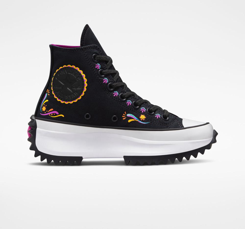 Converse negras cheap fucsia